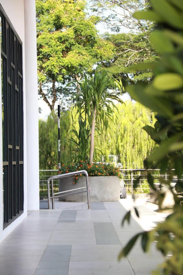 Otel Hotel Suite Sibu Εξωτερικό φωτογραφία